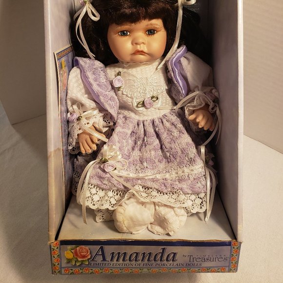 AMANDA DOLL by TIMELESS TREASURES - 2001 LIMITED EDITION PORCELAIN DOLL w/ BOX - Picture 3 of 16